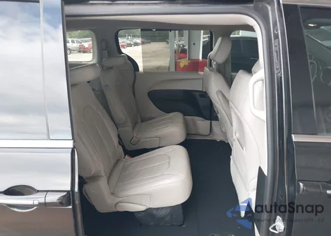 2017 Chrysler Pacifica Touring-L from USA, damaged, VIN 2C4RC1BG1HR748210